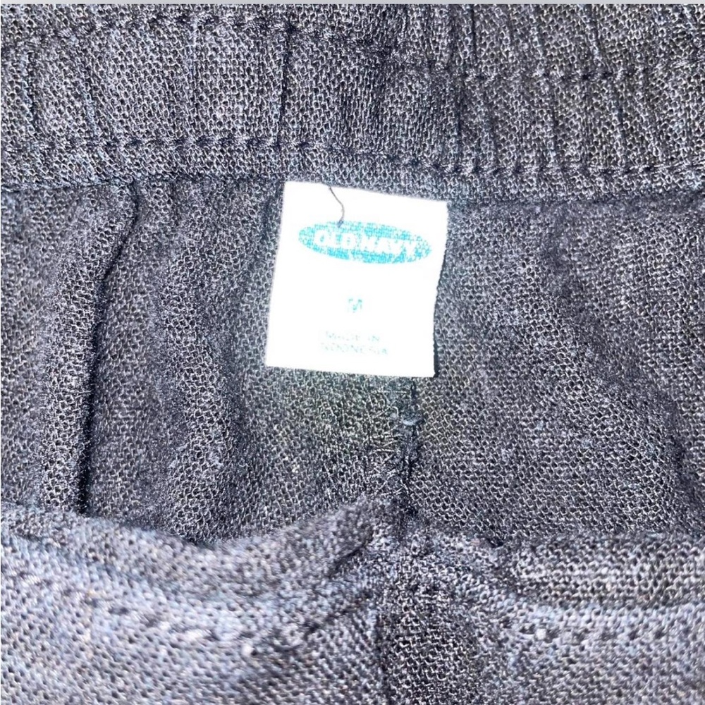 Old Navy Black Linen Shorts - Picture 2 of 7